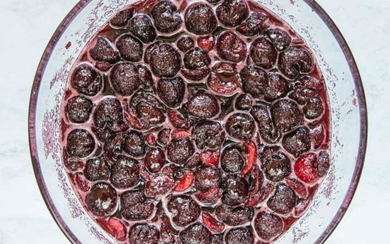 Варенье из вишни с косточками на зиму простой рецепт