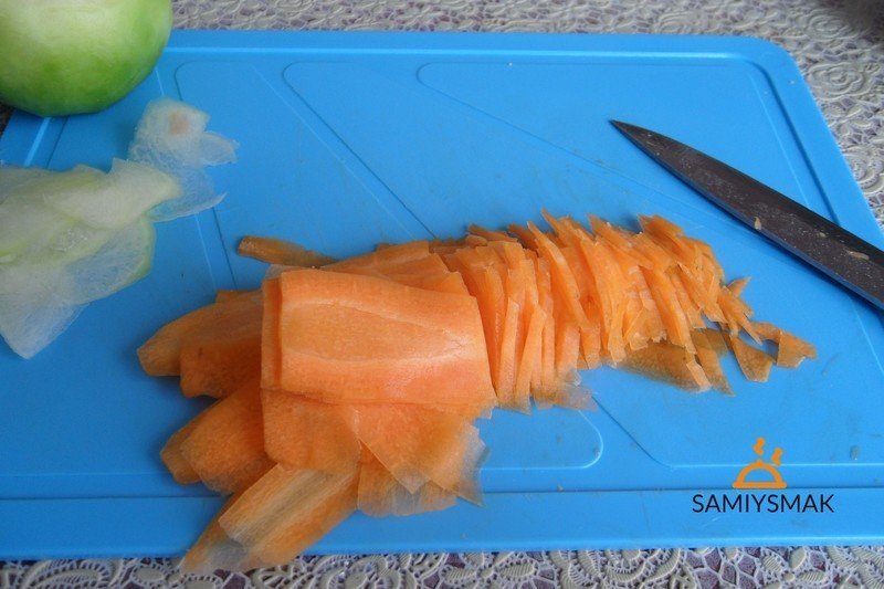 Красивая нарезка моркови для плова
