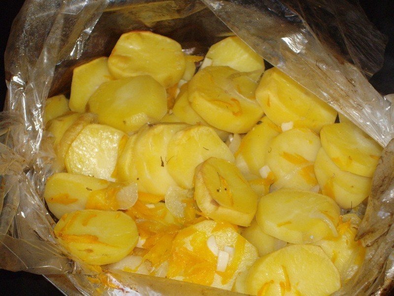 Картошка в рукаве для запекания