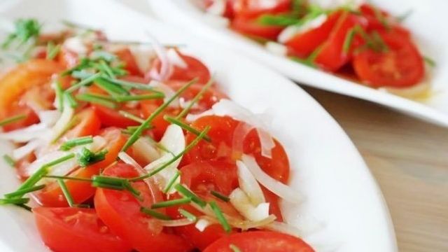 Вкусный и урожайный томат Бугай красный — отзывы об урожайности помидоров и фото растения