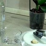 Подкормка орхидей чесночной водой: рецепт приготовления, правила полива