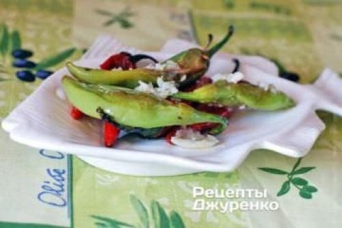 Салат авокадо вяленые помидоры и кедровые орехи