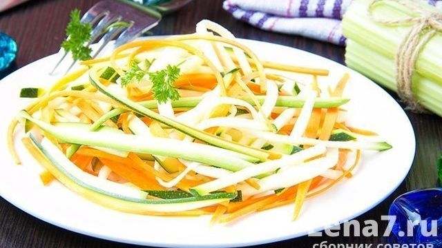 Салат на зиму из огурцов и моркови