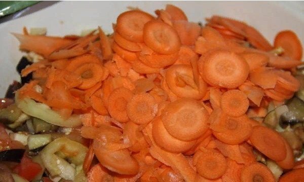Морковь кружочками