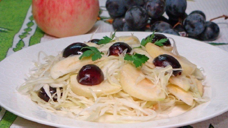Спагетти с оливками и чесноком и сыром